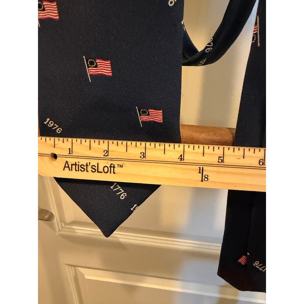 Habano- Navy 1776 1976 flag tie- polyester-bicentennial - Picture 4 of 4